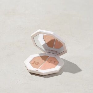 Fenty Beauty Highlighter Duo - GIRL NEXT DOOR & CHIC PHREAK